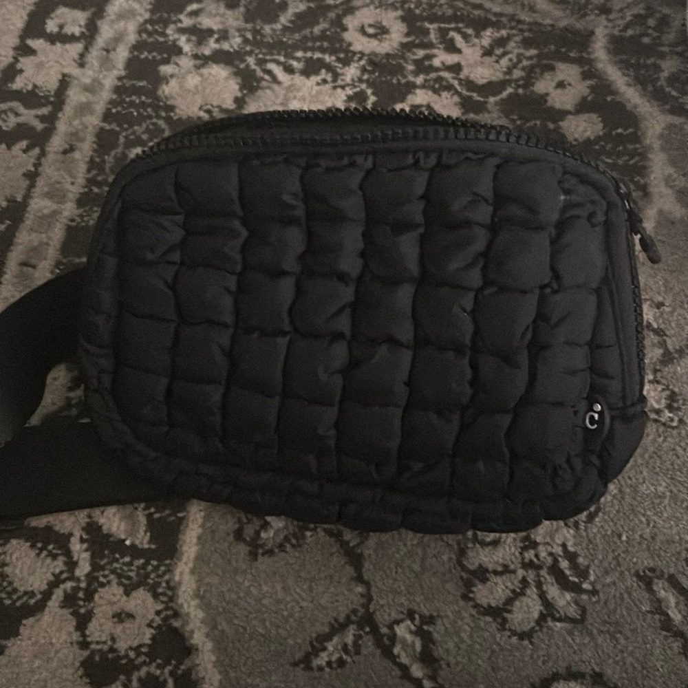 Black puffer belt bag